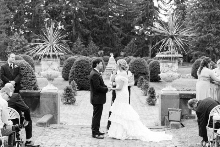 Black and white photos of Sonnenberg wedding ceremony