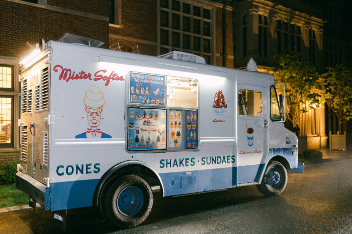late night ice cream truck
